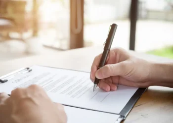 Firmenkredite fördern Wachstum, überbrücken Liquiditätsengpässe und finanzieren Investitionen.